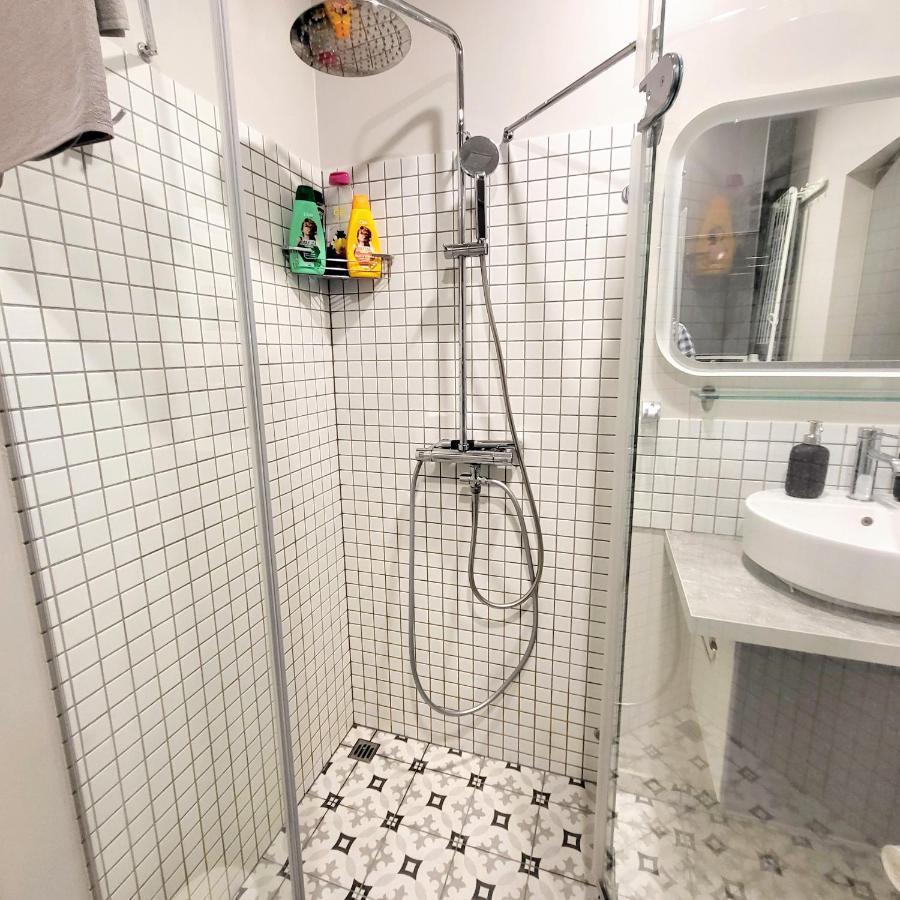 HaPPy Inn Laime Studio, Self Check-In-24-7, A-C, Parking-in-the-underground-Garage Wilna Exterior foto